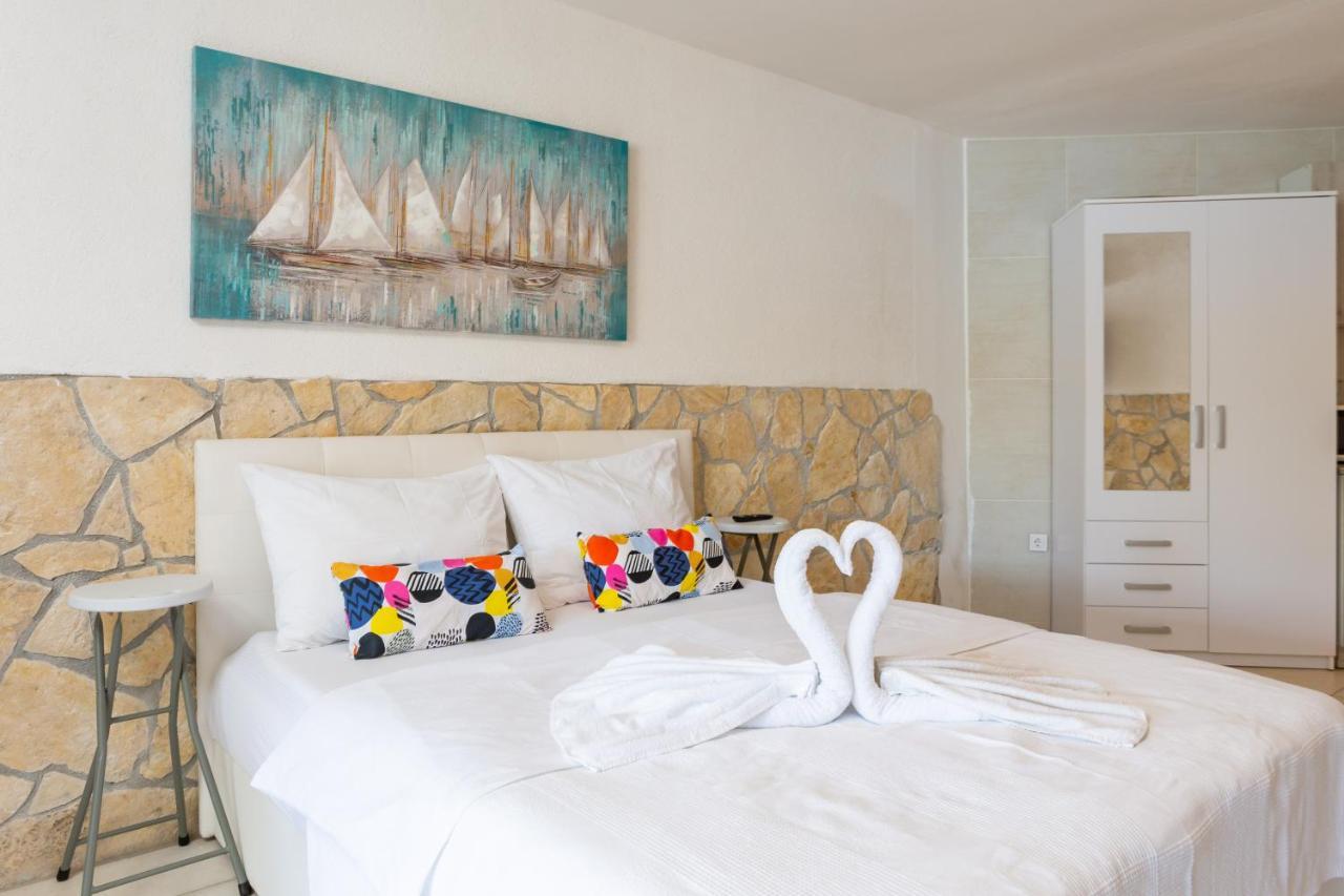 Estella Villa Apartments Рогозница Екстериор снимка