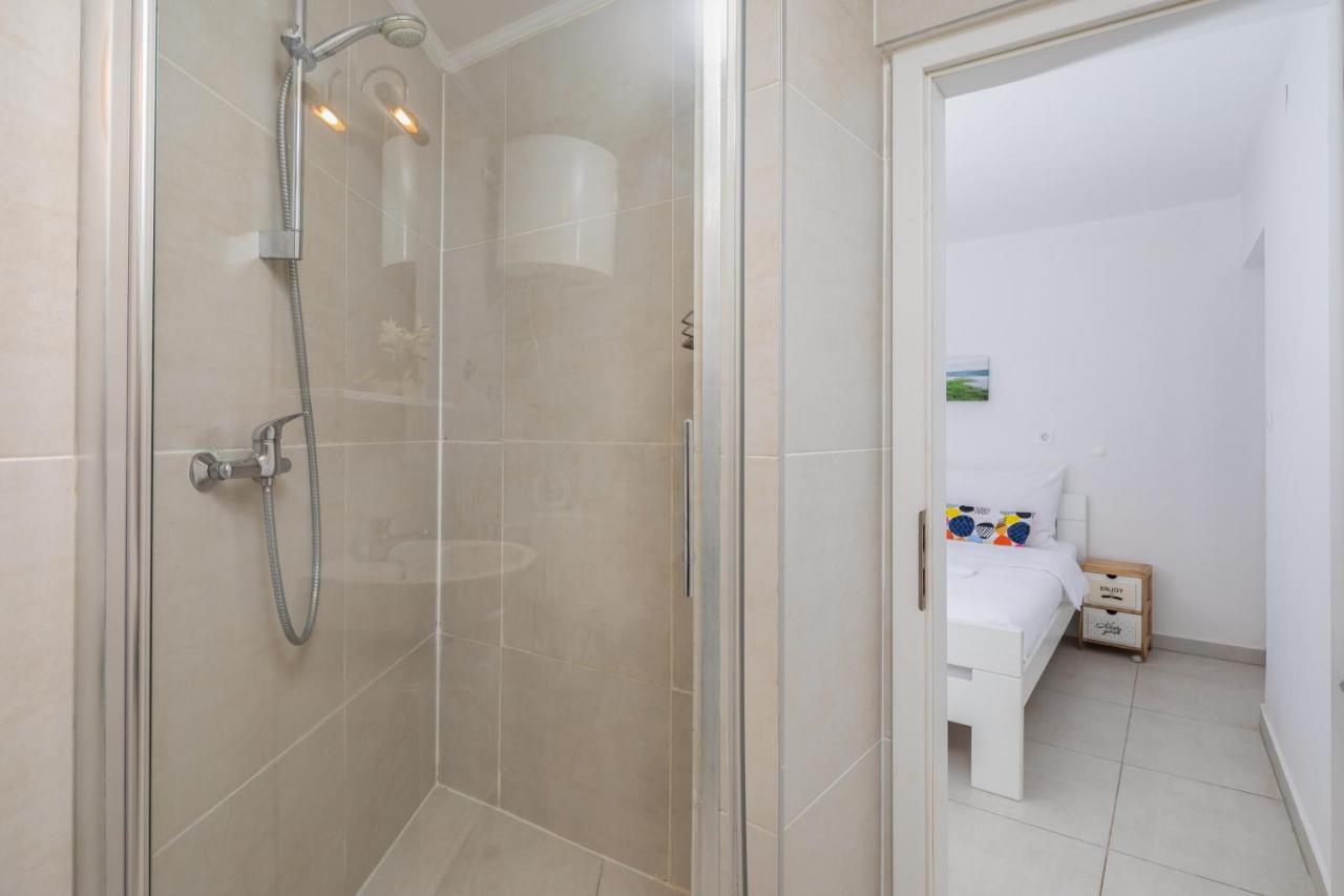 Estella Villa Apartments Рогозница Екстериор снимка